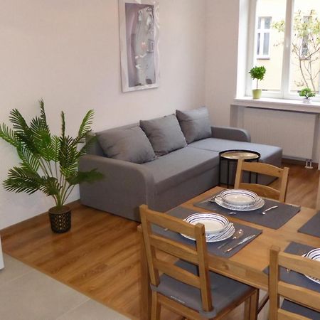 Apartament Love On 5 - Milosc Na 5 莱格尼察 外观 照片