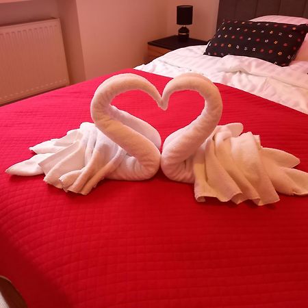 Apartament Love On 5 - Milosc Na 5 莱格尼察 外观 照片