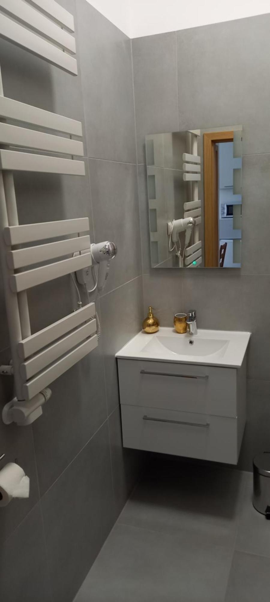 Apartament Love On 5 - Milosc Na 5 莱格尼察 外观 照片