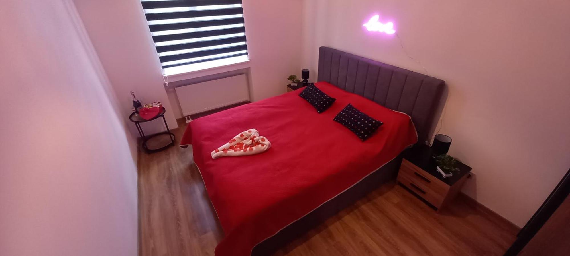 Apartament Love On 5 - Milosc Na 5 莱格尼察 外观 照片